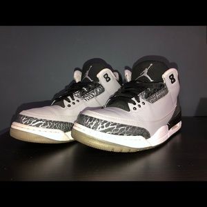 Jordan 3s wolf grey.